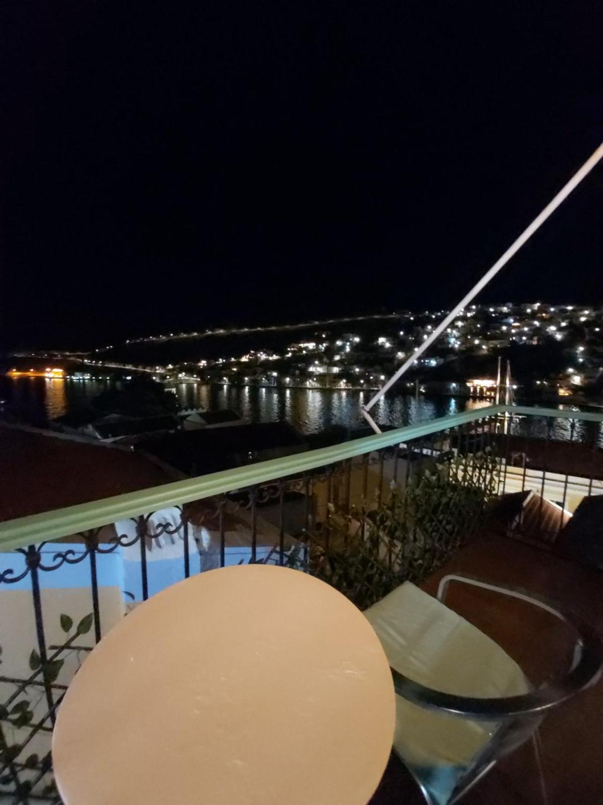 89 Steps Symi Simi Exterior foto